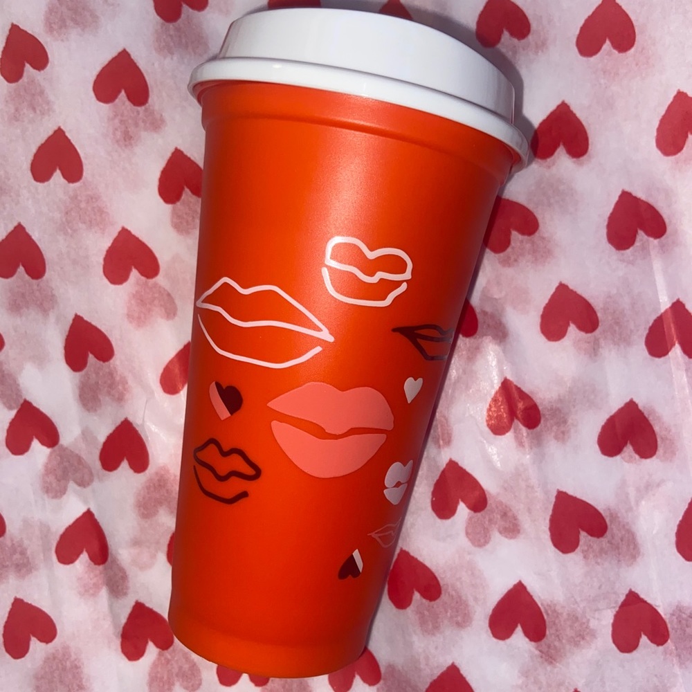 Valentine’s Day Starbucks reusable hot cups!